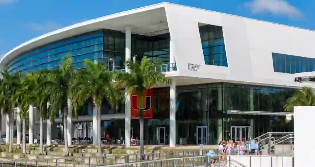 Instituciones educativas Coral Gables.